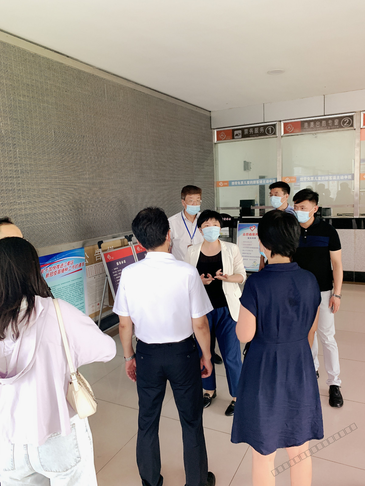 江都区委书记朱莉莉带队检查江都分公司疫情防控工作1.jpg