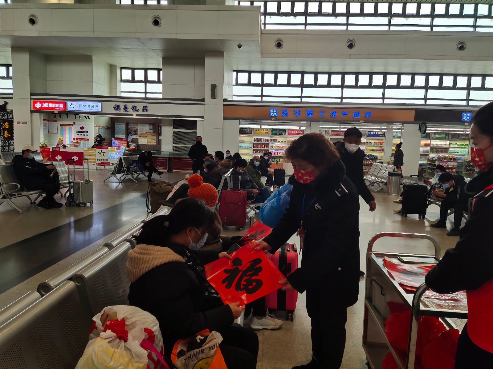 春运动态  扬汽集团春运前30天安全平稳有序1.jpg